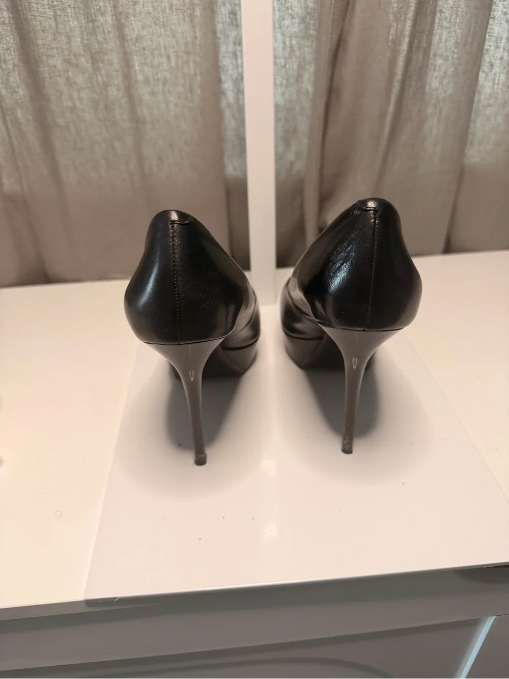 Guess Black Leather Platform Pumps